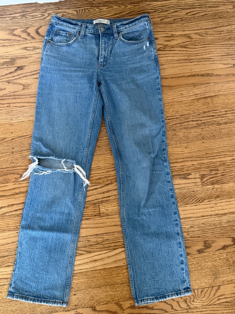 Abercrombie & Fitch Light Blue Mid- Rise 90s Straight Jeans 26R - Picture 3 of 4